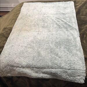 60 x 48 inch turquoise furry and teal feels like velvet fleece throw